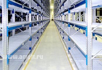 узкопроходная схема установки палетных стеллажей